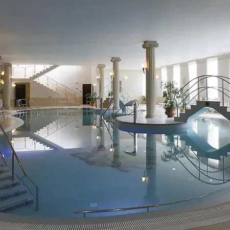 ホテル Bristol Georgy House 4*