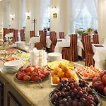 Bristol Georgy House Отель 4*