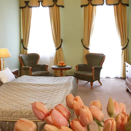Bristol Georgy House 4* Карловы Вары