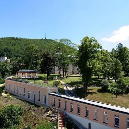 Отель Bristol Georgy House Карловы Вары