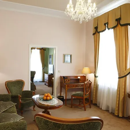 Отель Bristol Georgy House