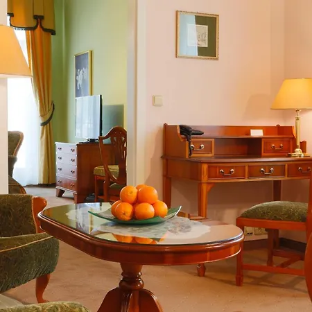 Bristol Georgy House 4* Карловы Вары